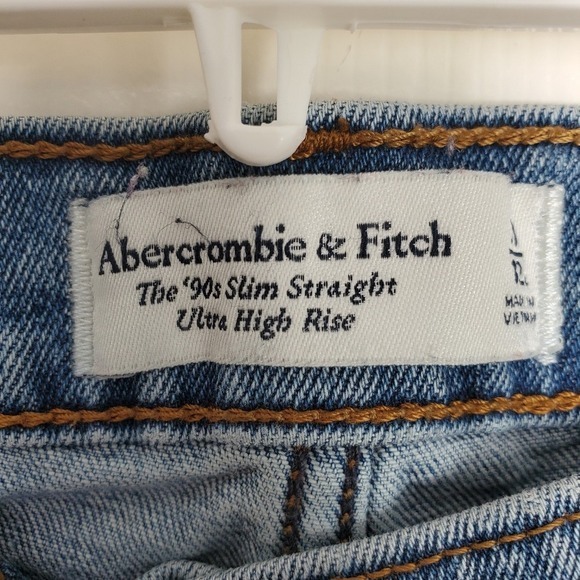 Abercrombie & Fitch 90's Slim Straight Ultra High Rise Distressed Med Wash 12L - Picture 3 of 8